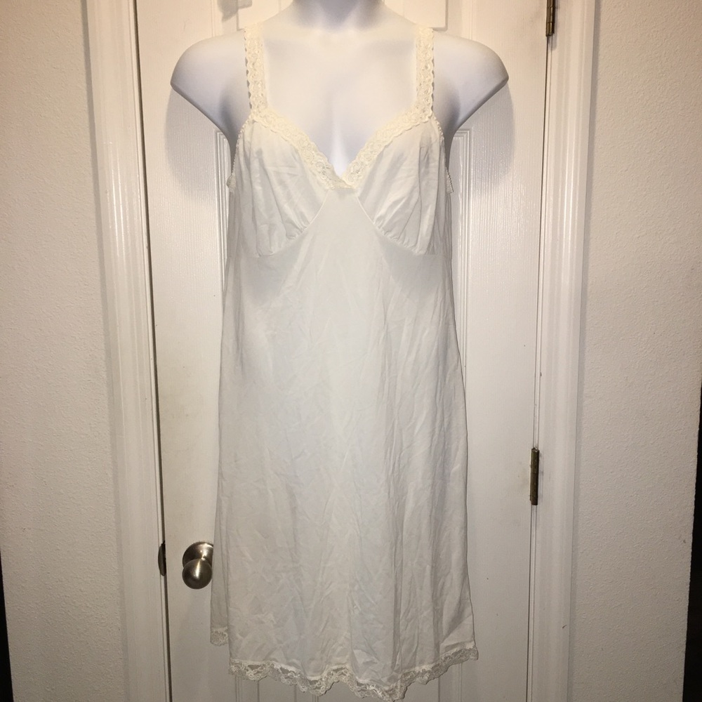 Shadow line full slip size 38 24”
